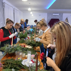 Warsztaty świąteczne pn."Stroik Bożonarodzeniowy".