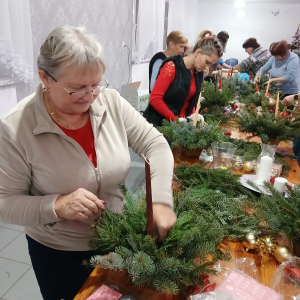 Warsztaty świąteczne pn."Stroik Bożonarodzeniowy".