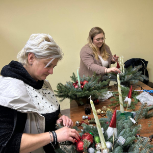 Warsztaty świąteczne pn."Stroik Bożonarodzeniowy"