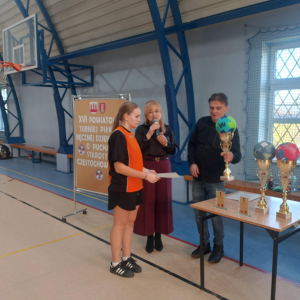 XVI Powiatowy Turniej Piłki Ręcznej Dziewcząt o Puchar Starosty Częstochowskiego