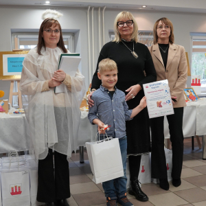 V Powiatowy Konkurs Plastyczny pn."Bożonarodzeniowy Anioł z masy solnej".