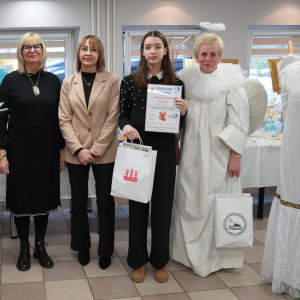V Powiatowy Konkurs Plastyczny pn."Bożonarodzeniowy Anioł z masy solnej".