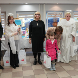 V Powiatowy Konkurs Plastyczny pn."Bożonarodzeniowy Anioł z masy solnej".