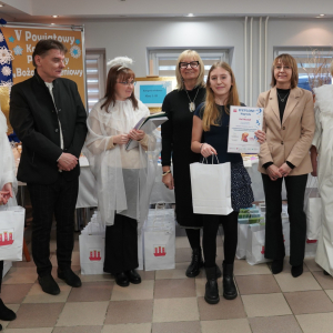 V Powiatowy Konkurs Plastyczny pn."Bożonarodzeniowy Anioł z masy solnej".