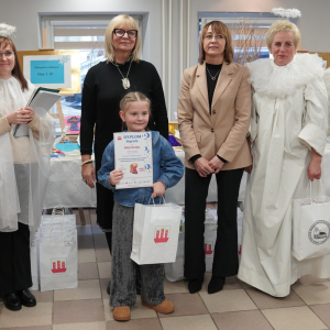 V Powiatowy Konkurs Plastyczny pn."Bożonarodzeniowy Anioł z masy solnej".