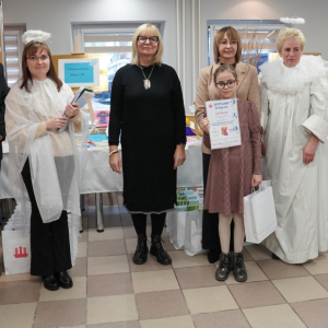 V Powiatowy Konkurs Plastyczny pn."Bożonarodzeniowy Anioł z masy solnej".