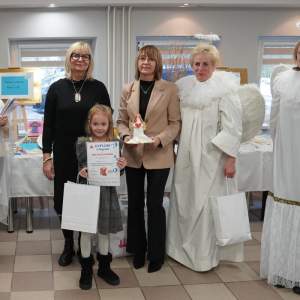 V Powiatowy Konkurs Plastyczny pn."Bożonarodzeniowy Anioł z masy solnej".
