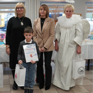 V Powiatowy Konkurs Plastyczny pn."Bożonarodzeniowy Anioł z masy solnej".