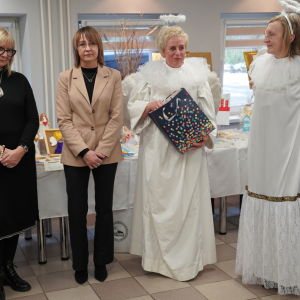 V Powiatowy Konkurs Plastyczny pn."Bożonarodzeniowy Anioł z masy solnej".