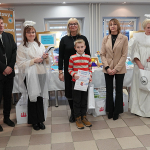 V Powiatowy Konkurs Plastyczny pn."Bożonarodzeniowy Anioł z masy solnej".